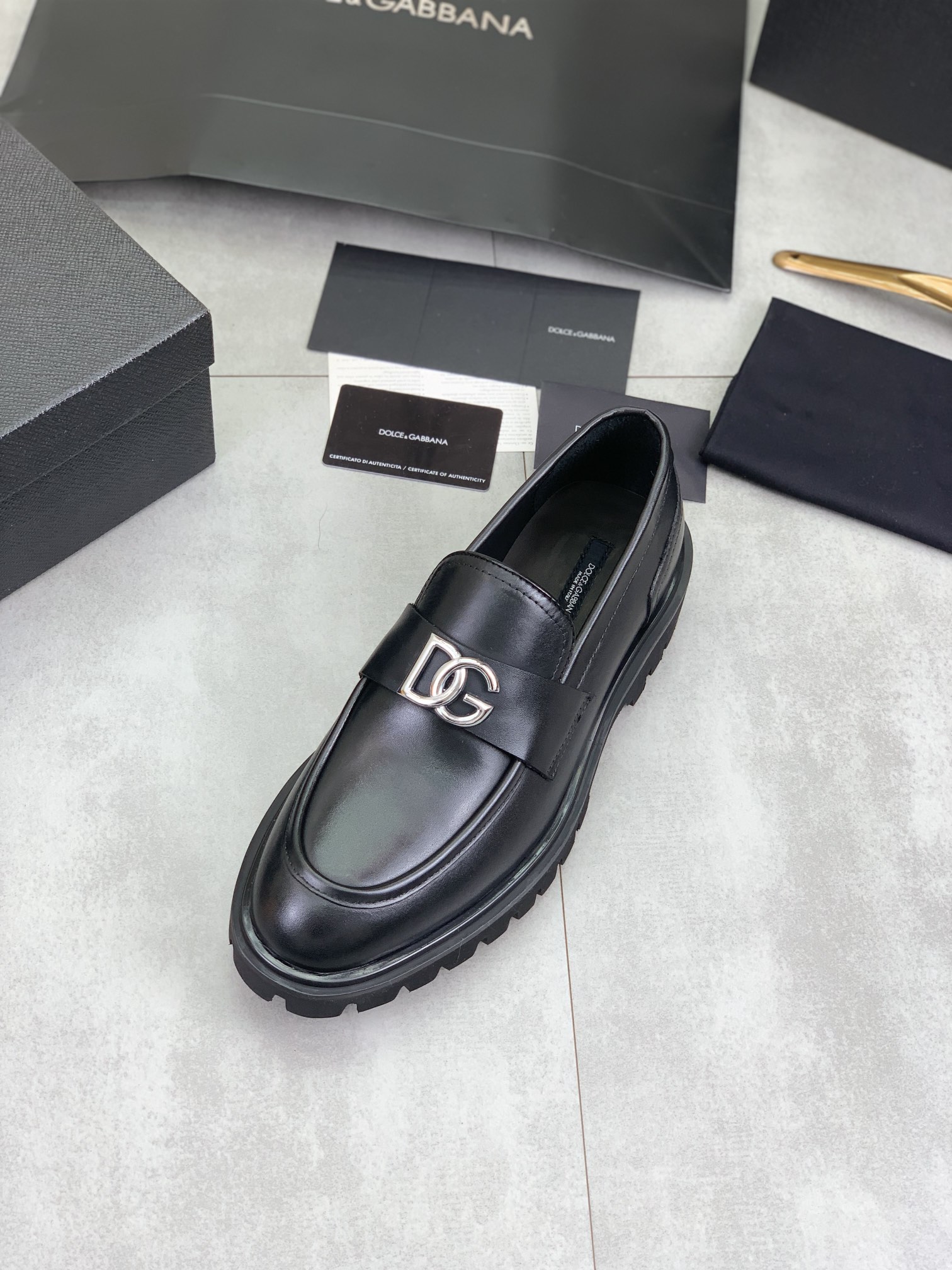 olce & Gabbana shoe